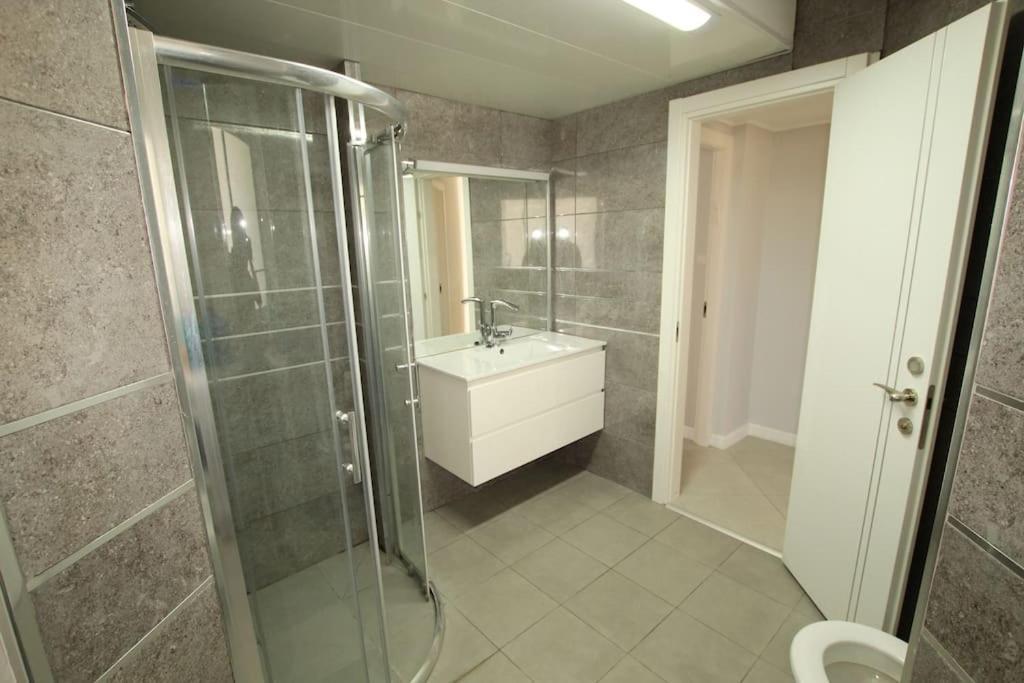 Royal Aparatment On The Sea , Blvd Nitza 34 Netanya Exterior photo