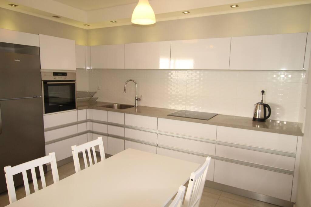 Royal Aparatment On The Sea , Blvd Nitza 34 Netanya Exterior photo